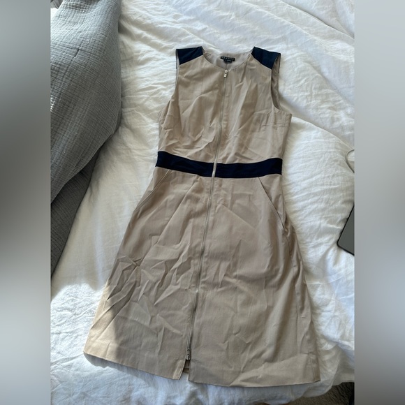 Theory zip-up dress - Picture 2 of 3